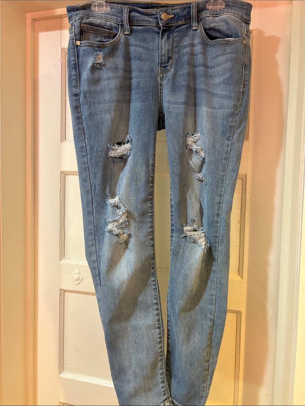 Light Blue Distressed Women’s Jeans 13/31